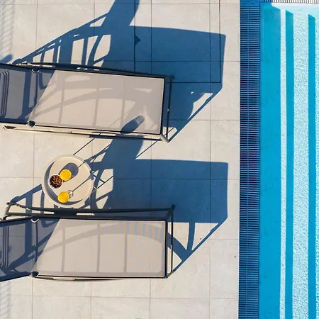 캠프장 Nevia - Mobile With Sea View & Shared Swimming Pool *