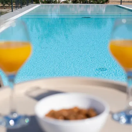 Nevia - Mobile With Sea View & Shared Swimming Pool *