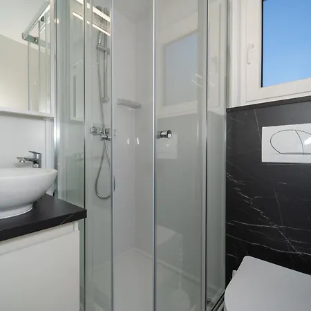 Nevia - Mobile With Sea View & Shared Swimming Pool Neviđane