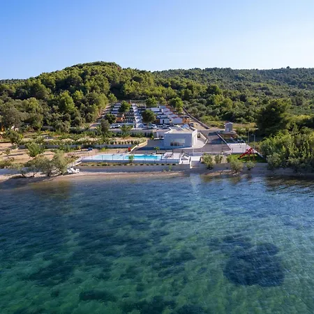 캠프장 Nevia - Mobile With Sea View & Shared Swimming Pool *